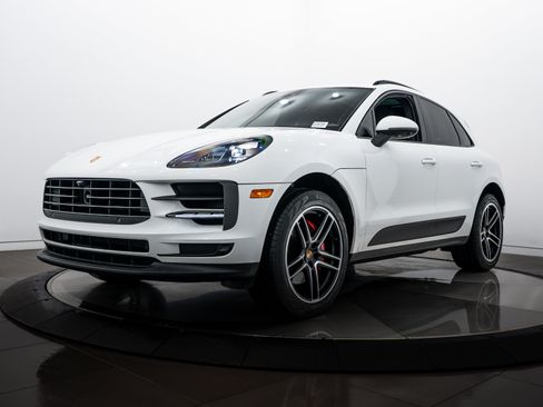 Certified 2021 Porsche Macan S image 1