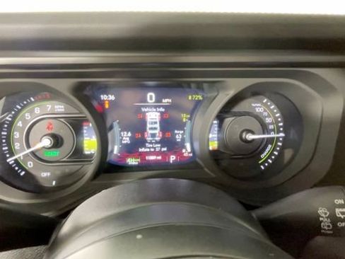 Used 2024 Jeep Wrangler Unlimited Rubicon 4xe w/ Technology Group AWD/4WD image 29