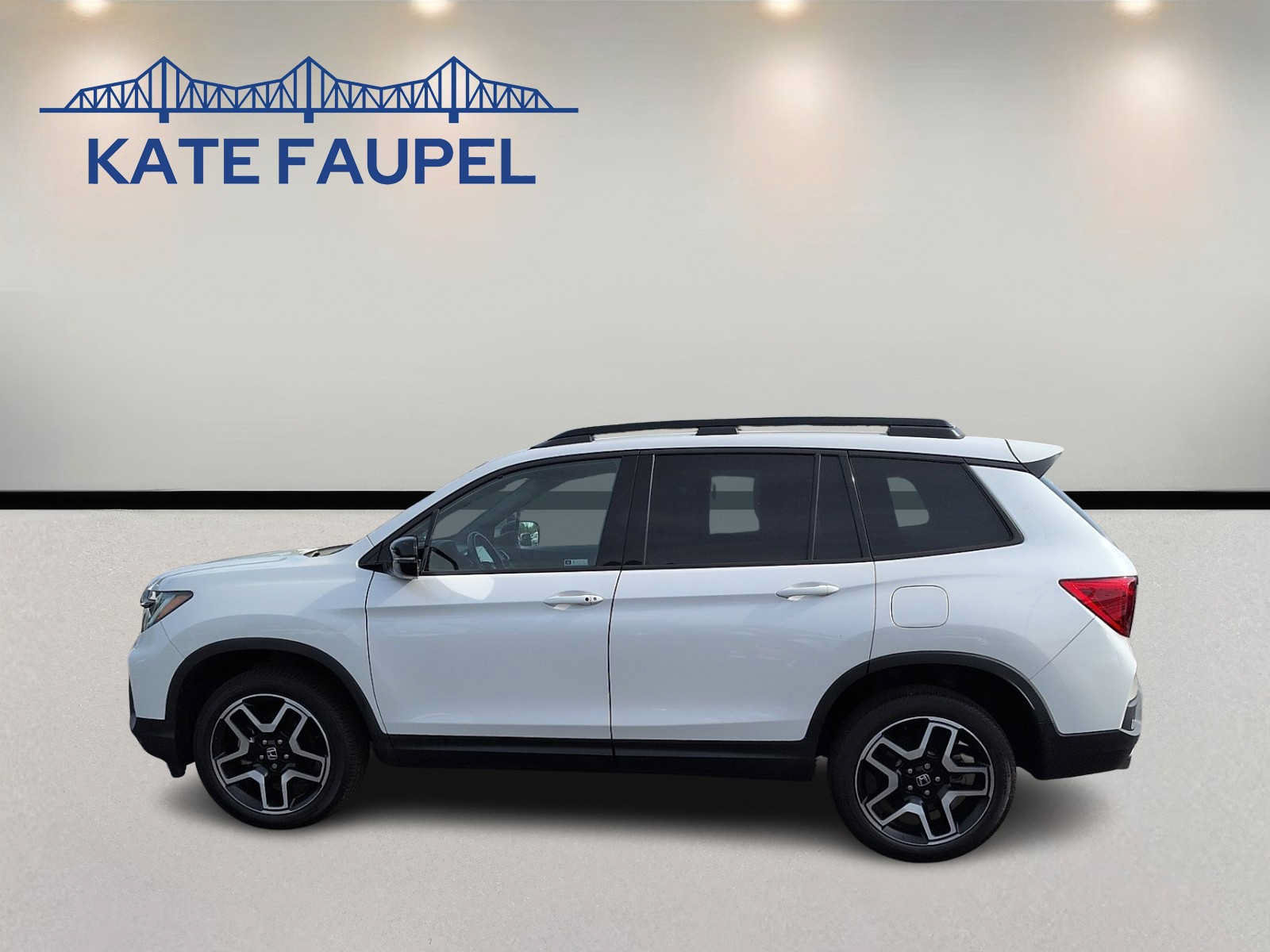 Used 2023 Honda Passport Elite image 4