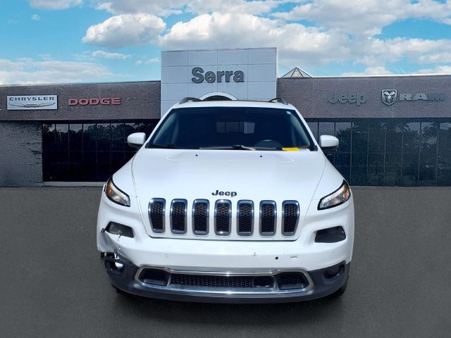 Used 2016 Jeep Cherokee Limited w/ Luxury Group AWD/4WD image 2