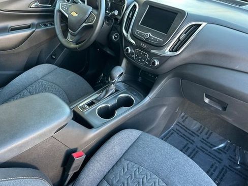 Used 2023 Chevrolet Equinox LT image 19
