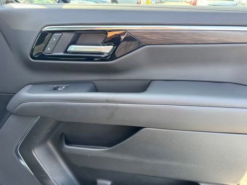 Certified 2025 Chevrolet Tahoe Z71 image 8