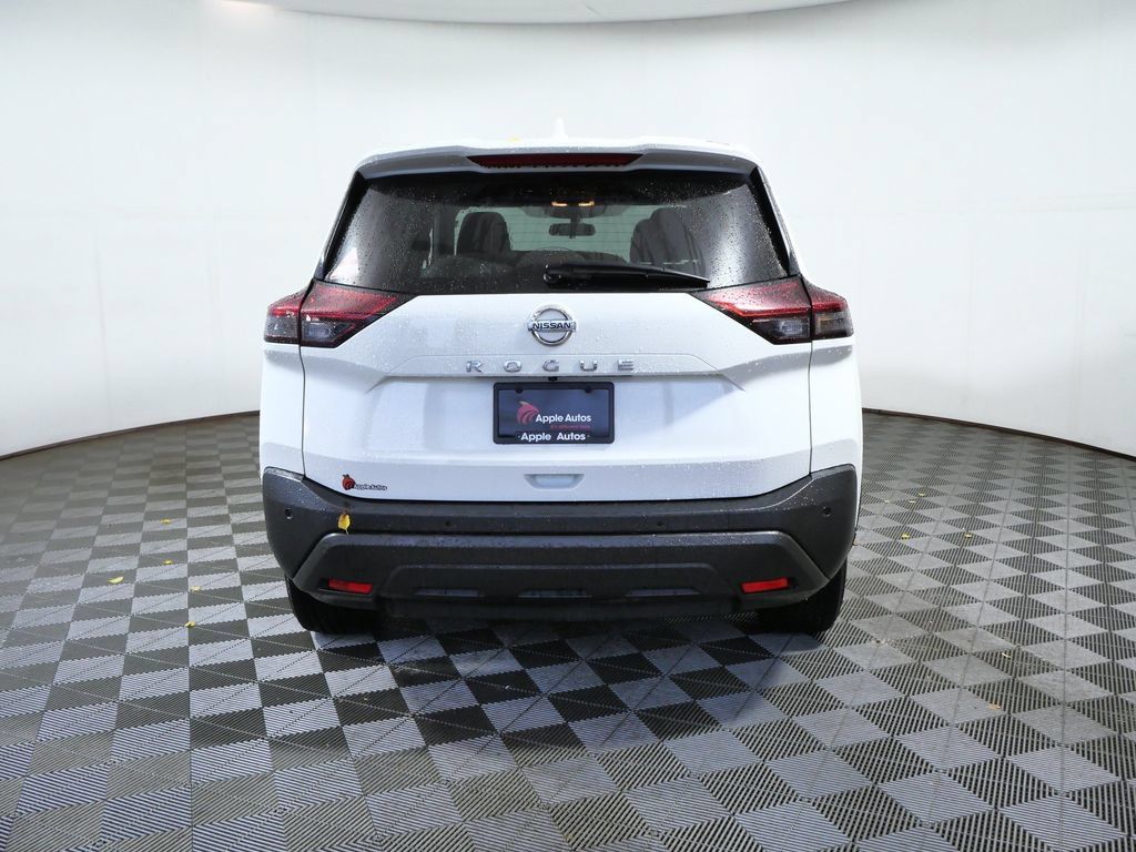 Used 2021 Nissan Rogue S FWD image 5