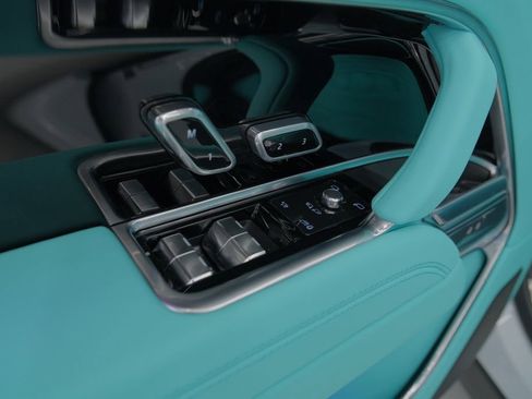 Used 2026 Land Rover Range Rover Long Wheelbase SE image 56