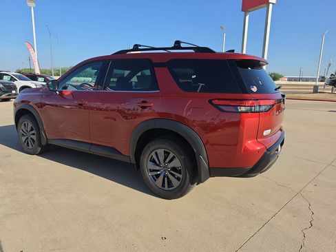 New 2026 Nissan Pathfinder SV FWD image 5