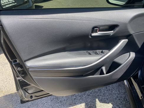 Used 2022 Toyota Corolla SE FWD image 11