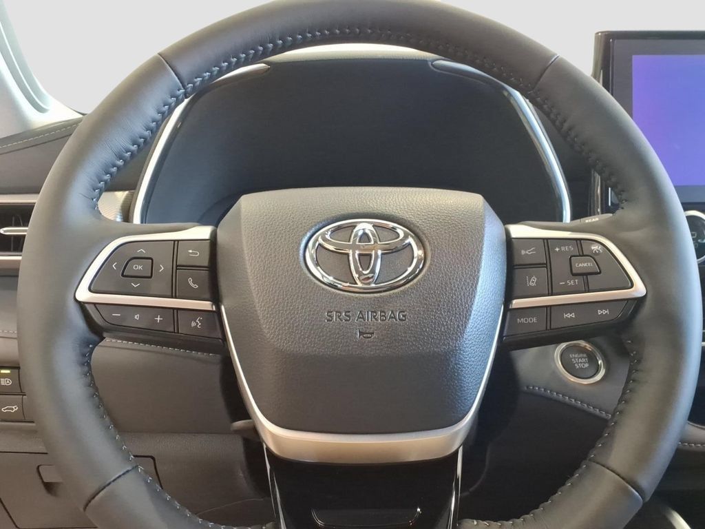 New 2026 Toyota Highlander Platinum AWD/4WD image 22