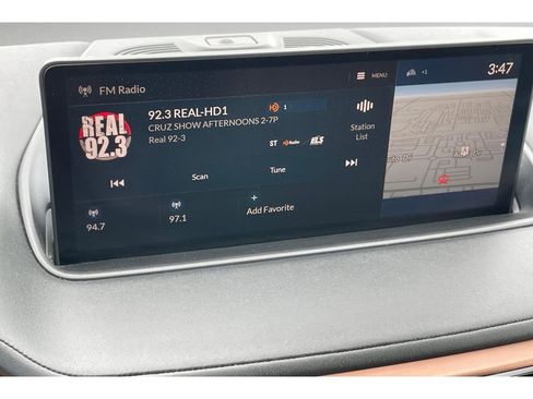 Certified 2023 Acura MDX FWD w/ Technology Package image 26