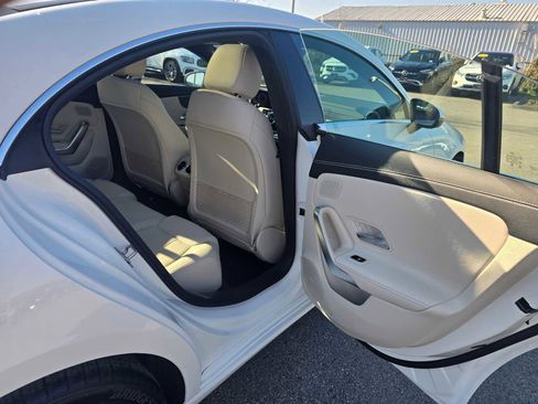 Used 2025 Mercedes-Benz CLA 250 4MATIC image 14