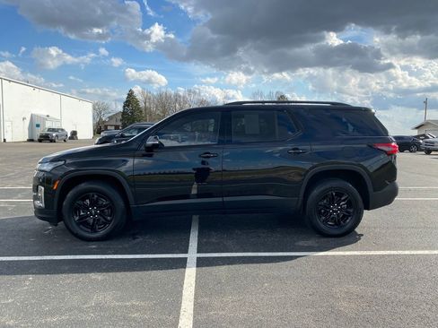 Used 2023 Chevrolet Traverse LT FWD image 4