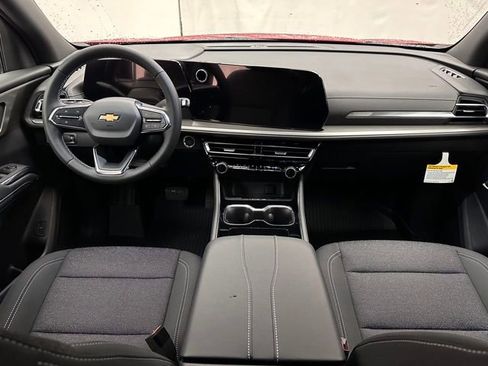 New 2026 Chevrolet Traverse LT w/ LPO, Floor Liner Package image 7