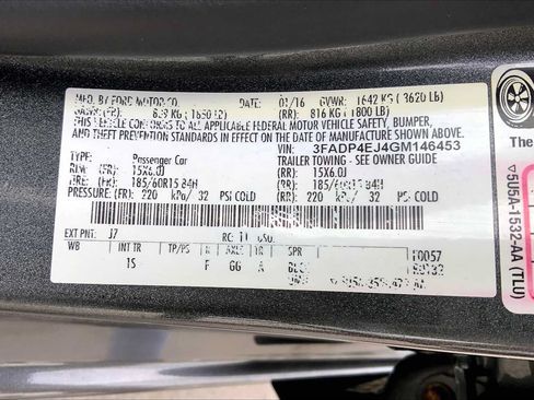 Used 2016 Ford Fiesta SE w/ Cold Weather Package FWD image 33