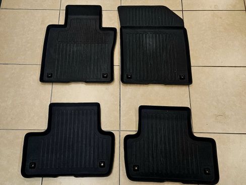 Used 2025 Volvo XC60 T8 Ultra w/ Protection Package Premier image 46