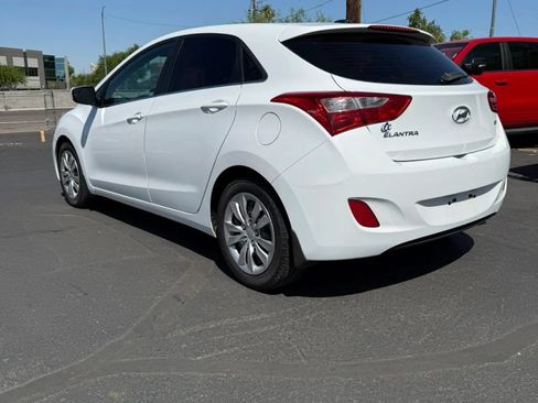 Used 2016 Hyundai Elantra GT FWD image 5