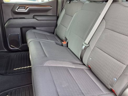 Used 2025 Chevrolet Silverado 1500 LT RWD image 11