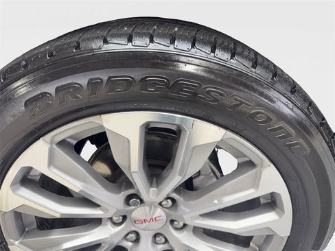 Used 2022 GMC Yukon Denali image 95