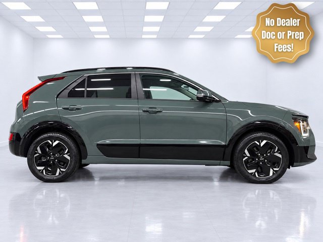 Used 2023 Kia Niro Wind w/ Wind Preserve Package FWD image 1
