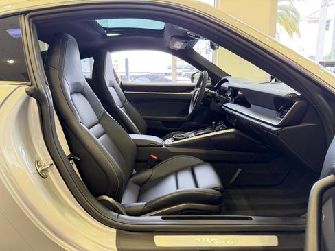 Used 2022 Porsche 911 Turbo image 55