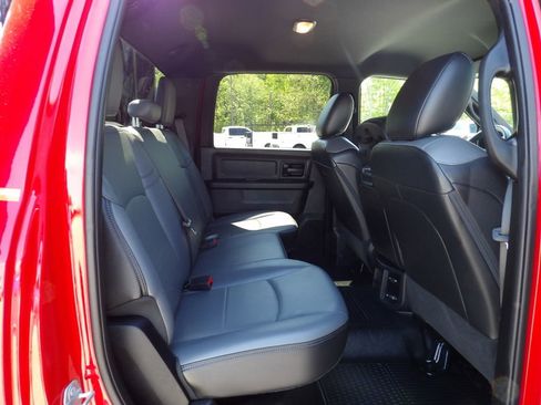 Used 2021 RAM 5500 Tradesman w/ Chrome Appearance Group image 34