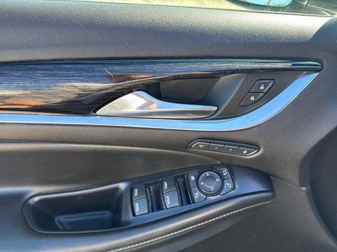 Used 2021 Buick Enclave Avenir w/ Avenir Technology Package image 14