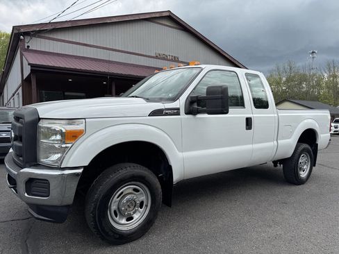 Used 2014 Ford F250 XL w/ XL Value Package AWD/4WD image 3