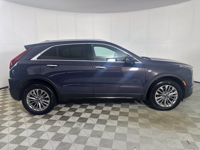Used 2025 Cadillac XT4 Premium Luxury AWD/4WD image 8