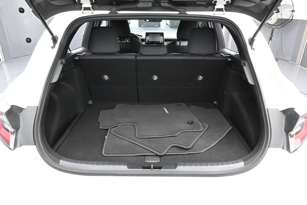 Used 2019 Toyota Corolla SE FWD image 32