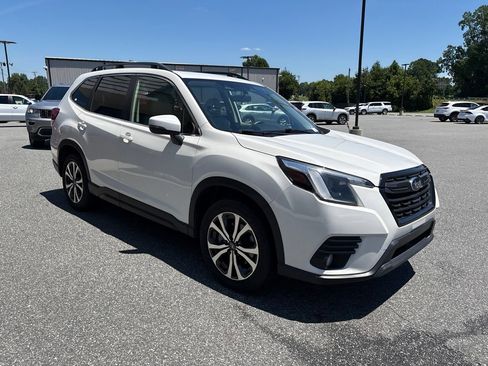 Used 2023 Subaru Forester Limited AWD/4WD image 11