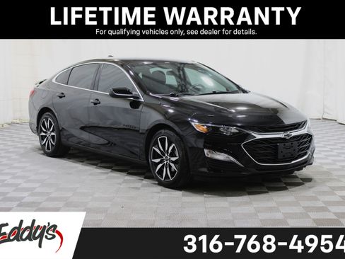 Used 2022 Chevrolet Malibu RS image 1
