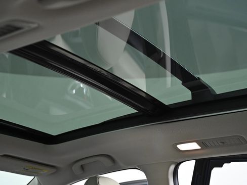 Used 2022 Subaru Ascent Limited w/ Technology Package image 35