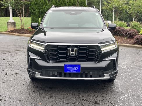 Certified 2024 Honda Pilot Elite image 3