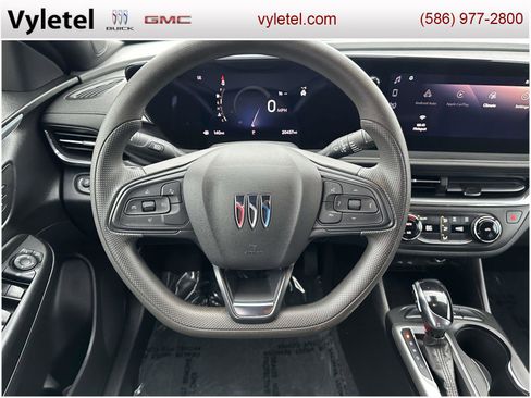 Certified 2024 Buick Envista Preferred image 13