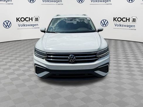 Used 2024 Volkswagen Tiguan SE AWD/4WD image 2