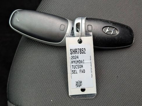 Certified 2024 Hyundai Tucson SEL FWD image 37