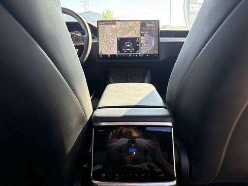 Used 2024 Tesla Model X AWD/4WD image 20