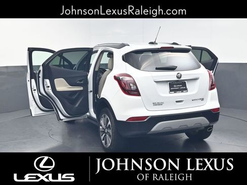 Used 2017 Buick Encore Premium AWD/4WD image 37