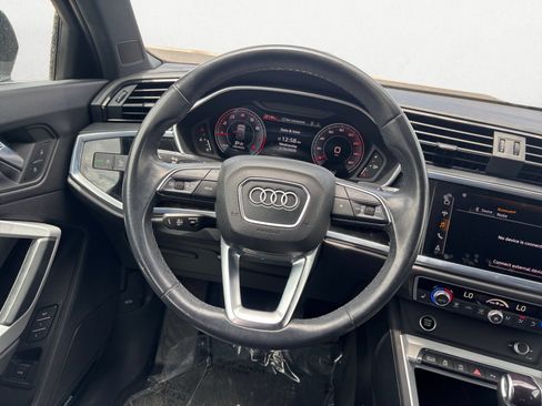 Used 2022 Audi Q3 2.0T Premium Plus w/ Premium Plus Package AWD/4WD image 9