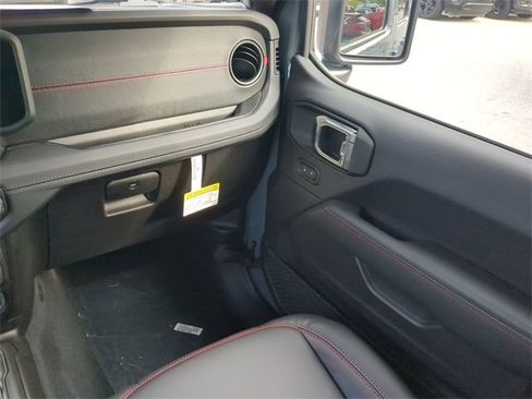 New 2025 Jeep Wrangler Unlimited Rubicon image 16