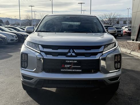 Used 2024 Mitsubishi Outlander Sport SE image 2