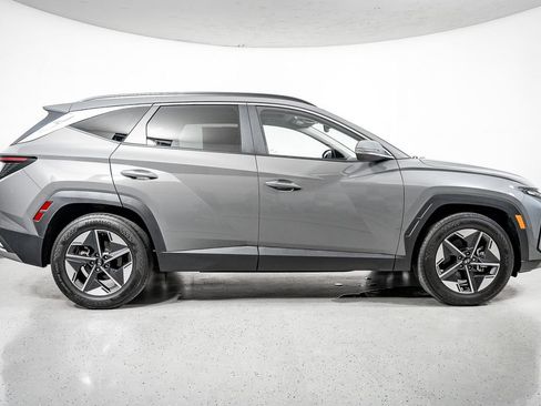 Certified 2025 Hyundai Tucson SEL FWD image 3