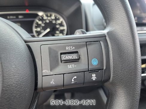 Used 2024 Nissan Rogue SV FWD image 24