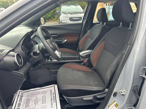 Used 2023 Nissan Kicks SR FWD image 14