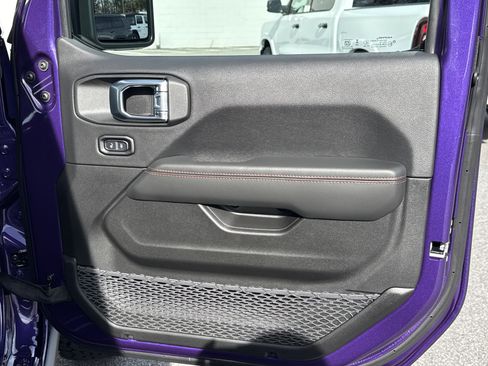 New 2026 Jeep Wrangler Unlimited Rubicon w/ Steel Bumper Group image 18