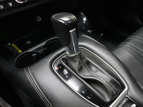 Used 2023 Honda HR-V EX-L image 32