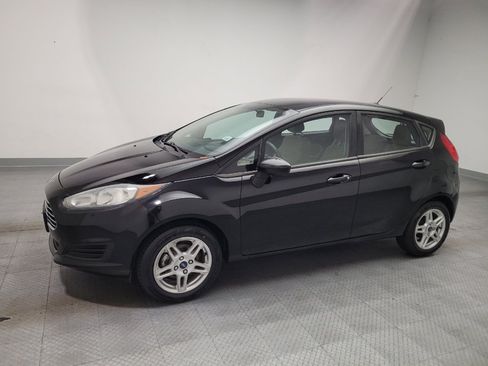 Used 2019 Ford Fiesta SE FWD image 2