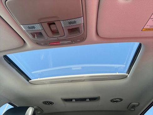 Certified 2024 Kia Telluride S w/ S Sunroof Package AWD/4WD image 15