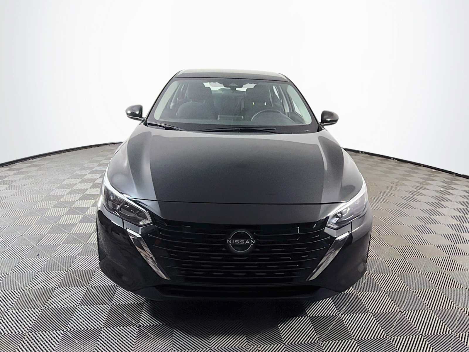 Used 2025 Nissan Sentra S FWD image 2