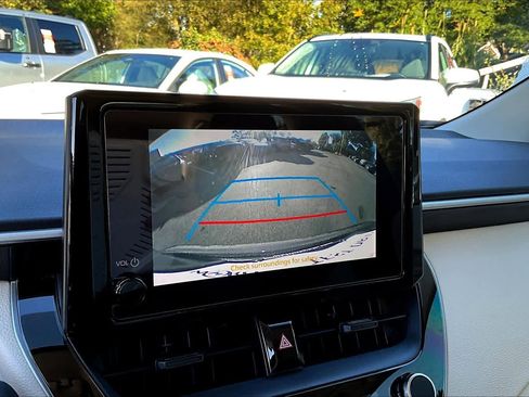 Certified 2025 Toyota Corolla LE image 25