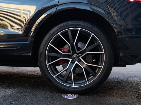 Used 2021 Audi Q8 Premium Plus w/ Premium Plus Package AWD/4WD image 12