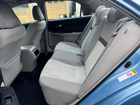 Used 2013 Toyota Camry LE FWD image 10